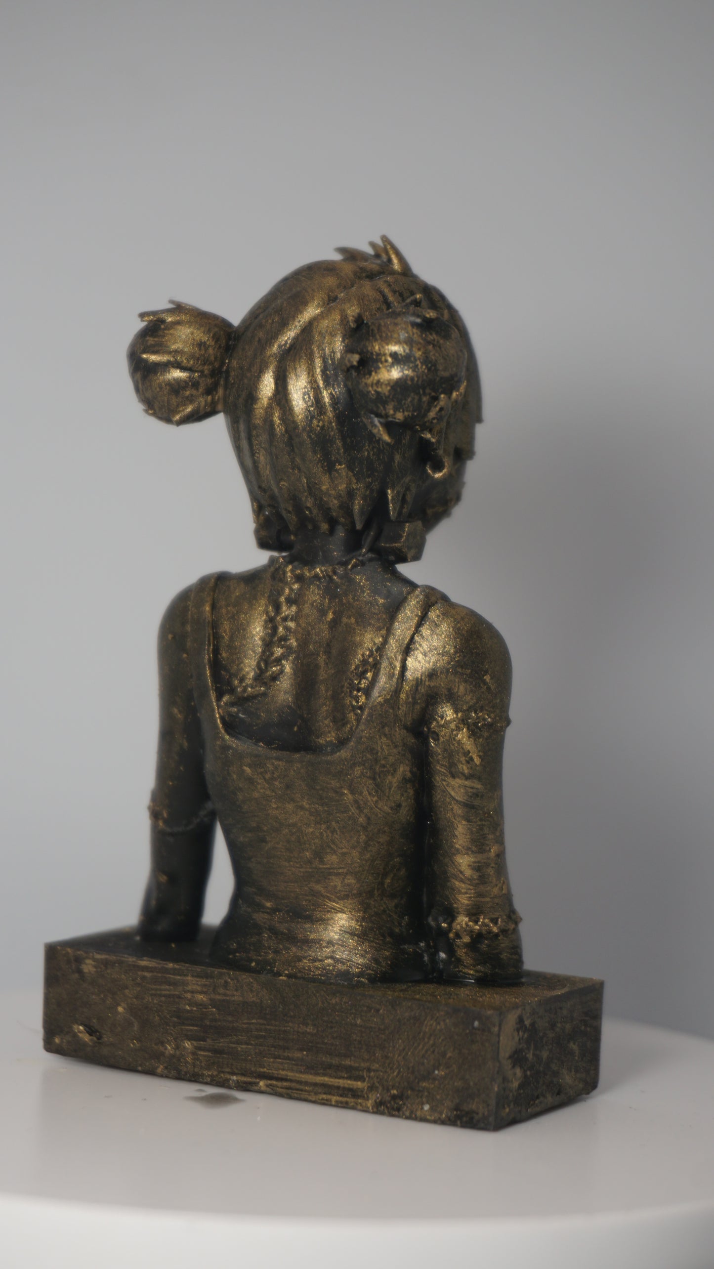 Frankenstein Girl Will seem strangely.. Statue