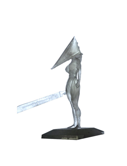 Silent Hill Pyramid Head – Horror Woman Statue