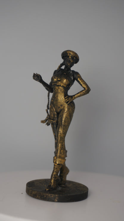 Cammy the fighter Statue