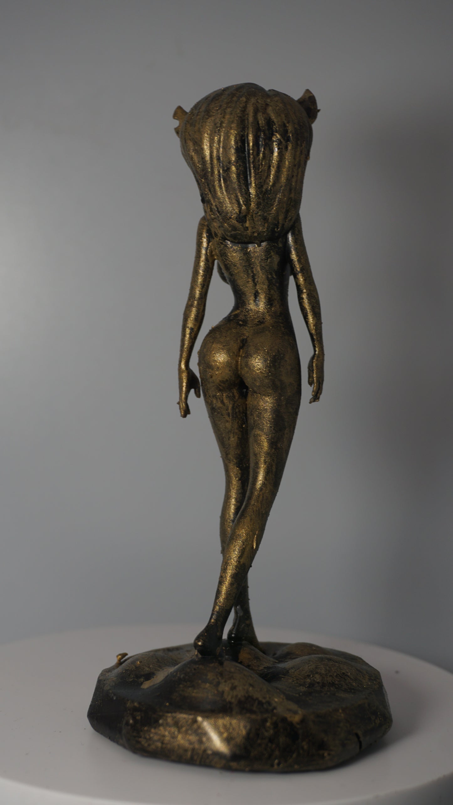 Claire From the Summoning Statue