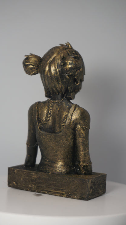 Frankenstein Girl Will seem strangely.. Statue