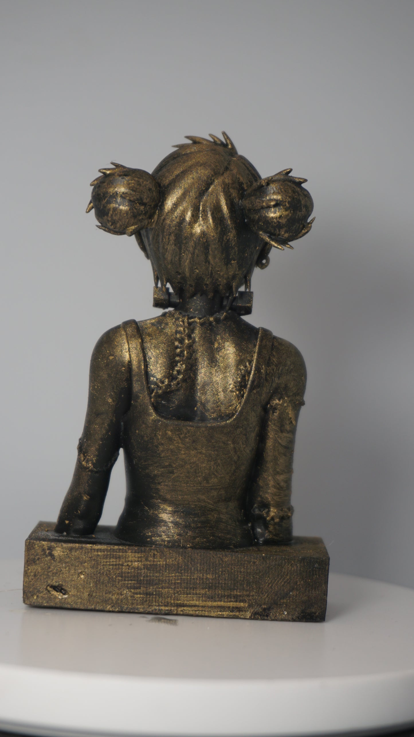 Frankenstein Girl Will seem strangely.. Statue