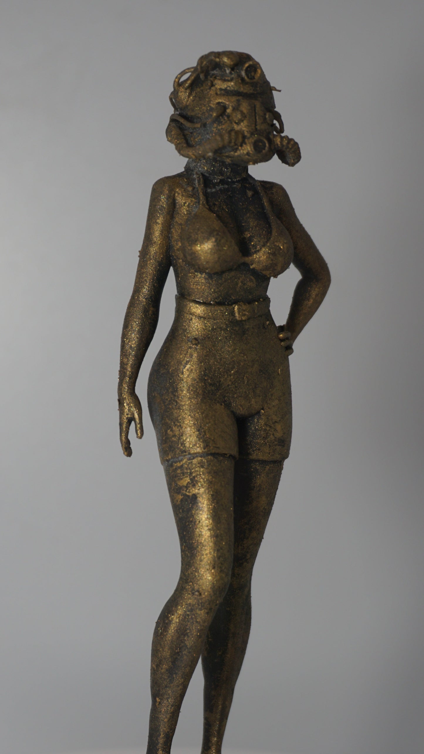 Paladin of steel Woman Statue