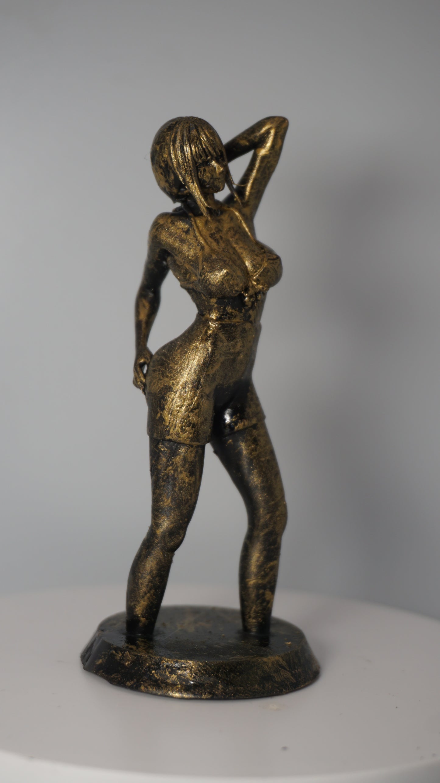 Anime Makima Statue