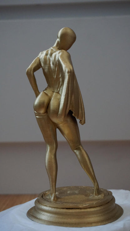 Shrouded Form – Faceless Female Figurine