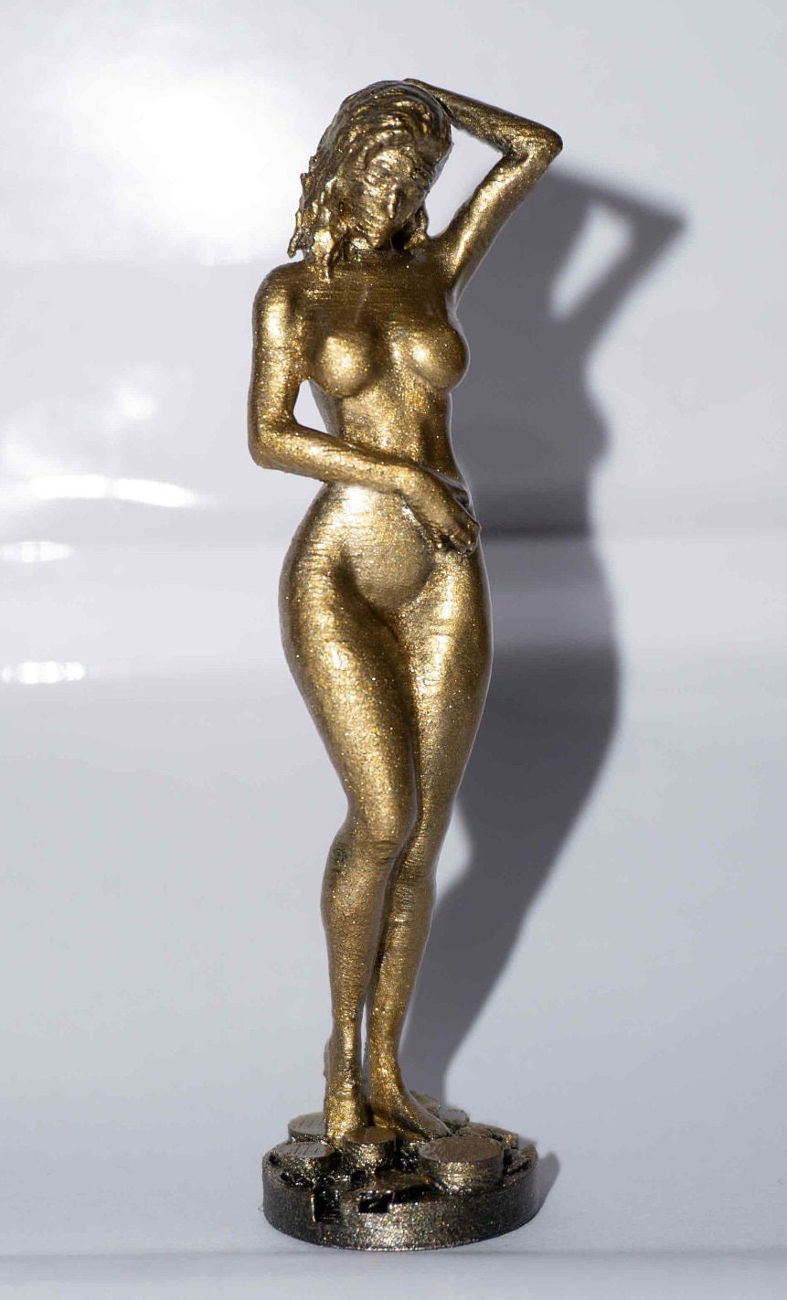 Alissa Sculpture Figurine, Female Tabletop Statue Decor