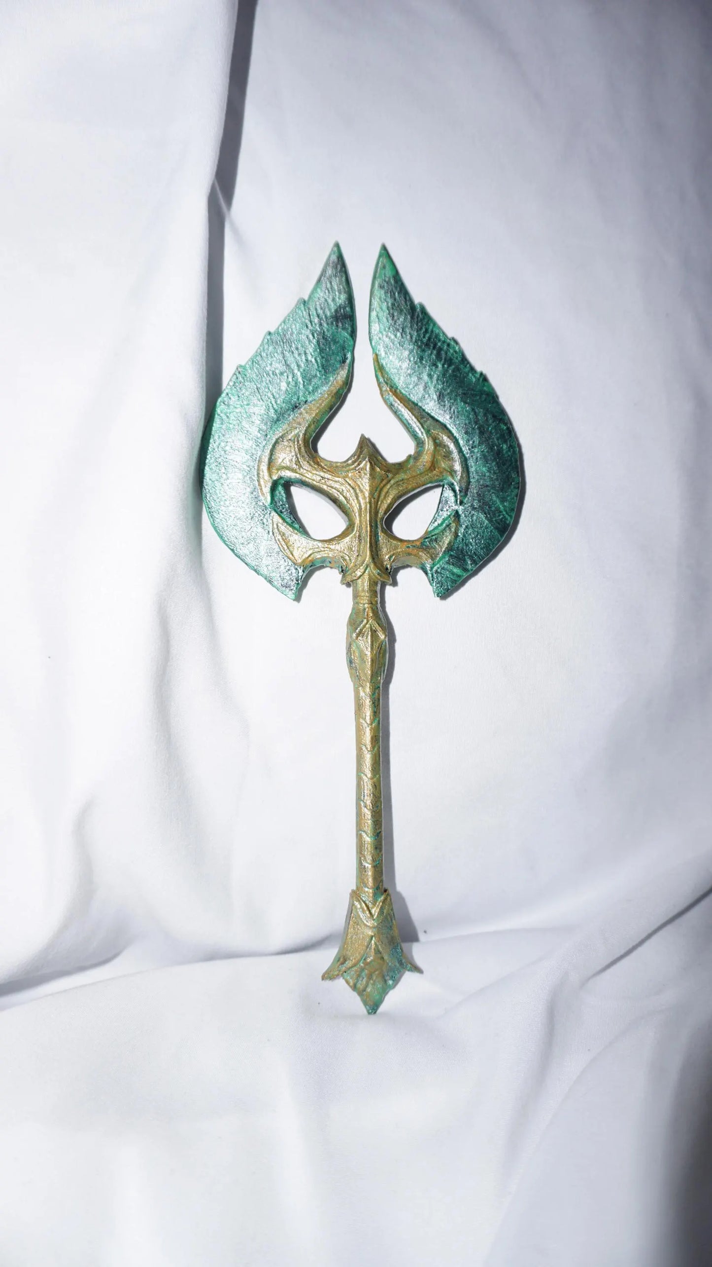 Glass War Axe replica